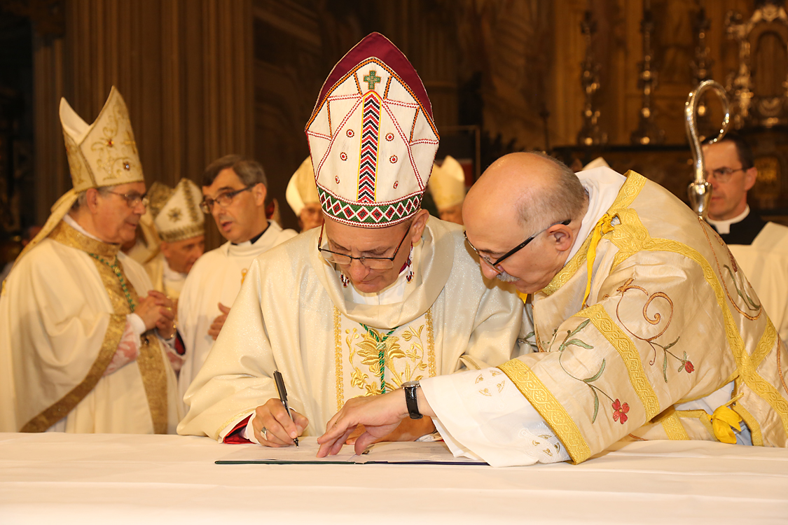 Monsignor Marco Prastaro Vescovo di Asti_470.jpg
